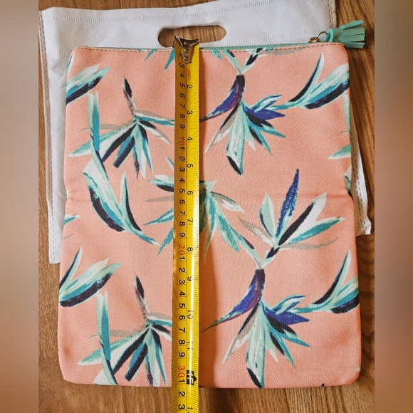 Rachel Pally Reversible Clutch, New ✨️ - Picture 10 of 13